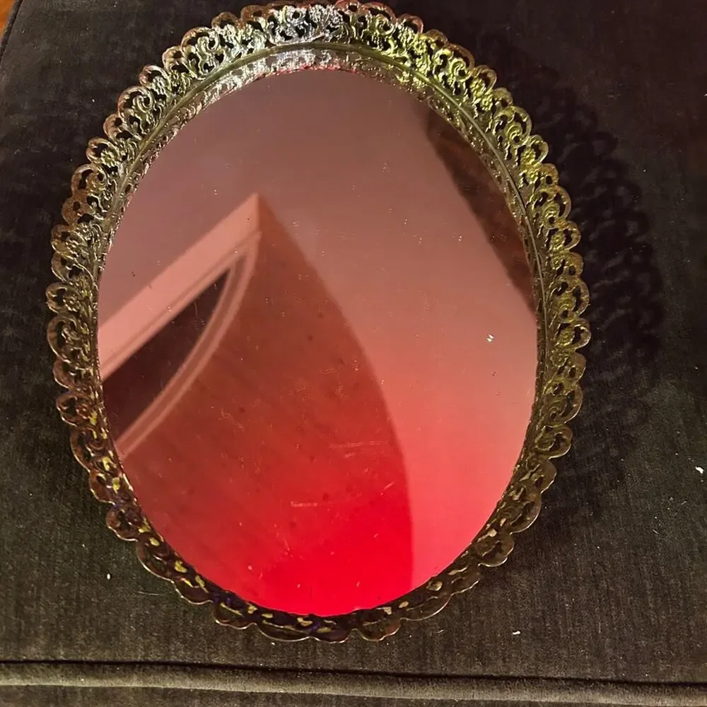 Elegant Filigree Gold Oval Mirror